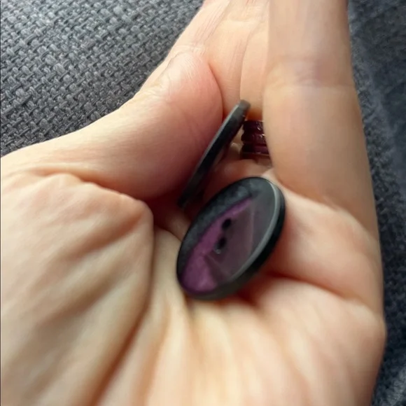 Vintage Buttons - Picture 5 of 5